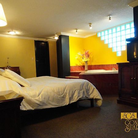 Hotel Suites Gonzalez Suarez กีโต ภายนอก รูปภาพ