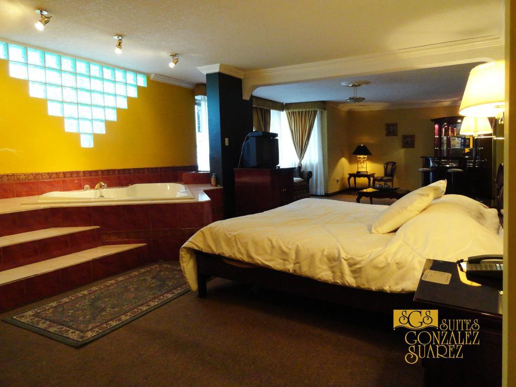 Hotel Suites Gonzalez Suarez กีโต ภายนอก รูปภาพ