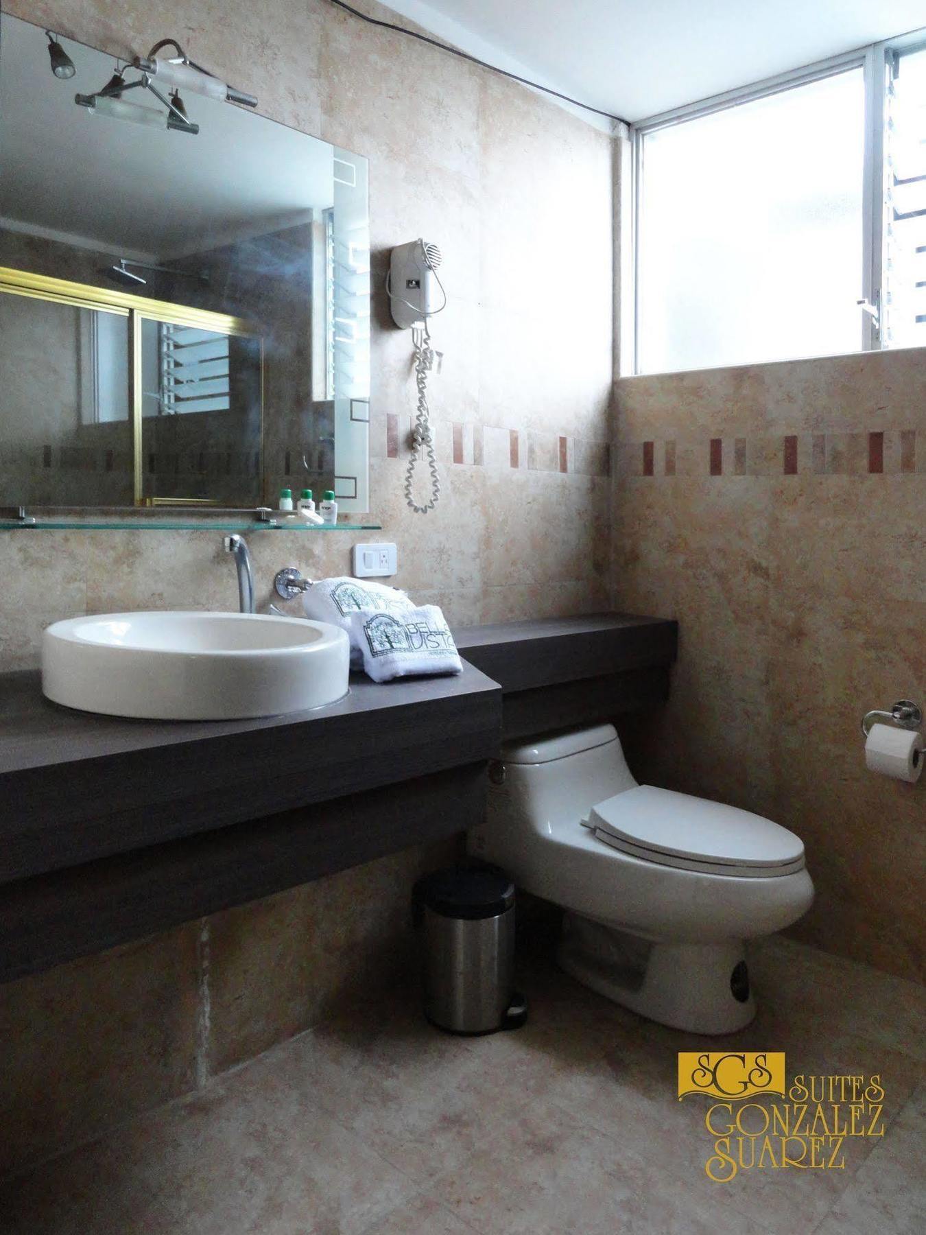 Hotel Suites Gonzalez Suarez กีโต ภายนอก รูปภาพ