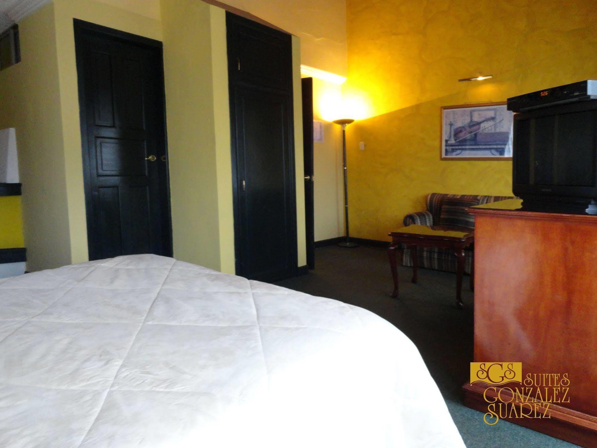Hotel Suites Gonzalez Suarez กีโต ภายนอก รูปภาพ